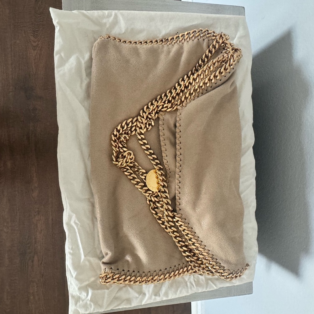 Chic Beige Chain Shoulder Bag